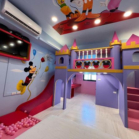 Fun Holiday Family Hostel Tainan Eksteriør bilde