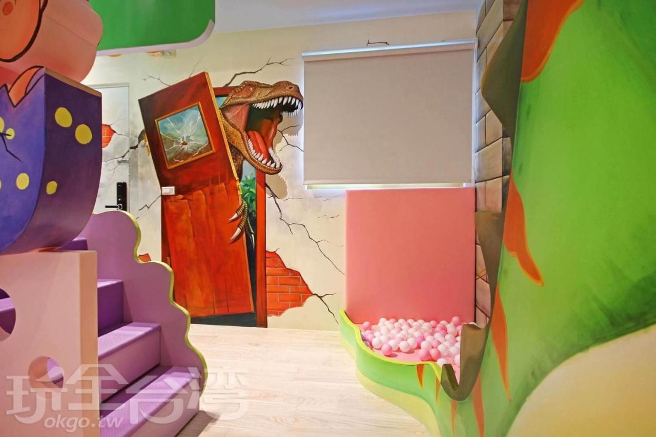 Fun Holiday Family Hostel Tainan Eksteriør bilde