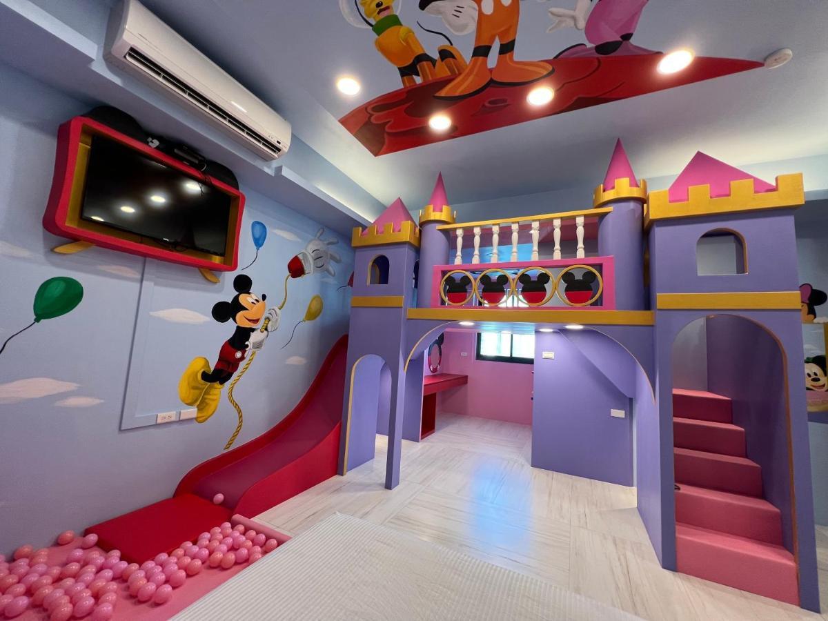 Fun Holiday Family Hostel Tainan Eksteriør bilde