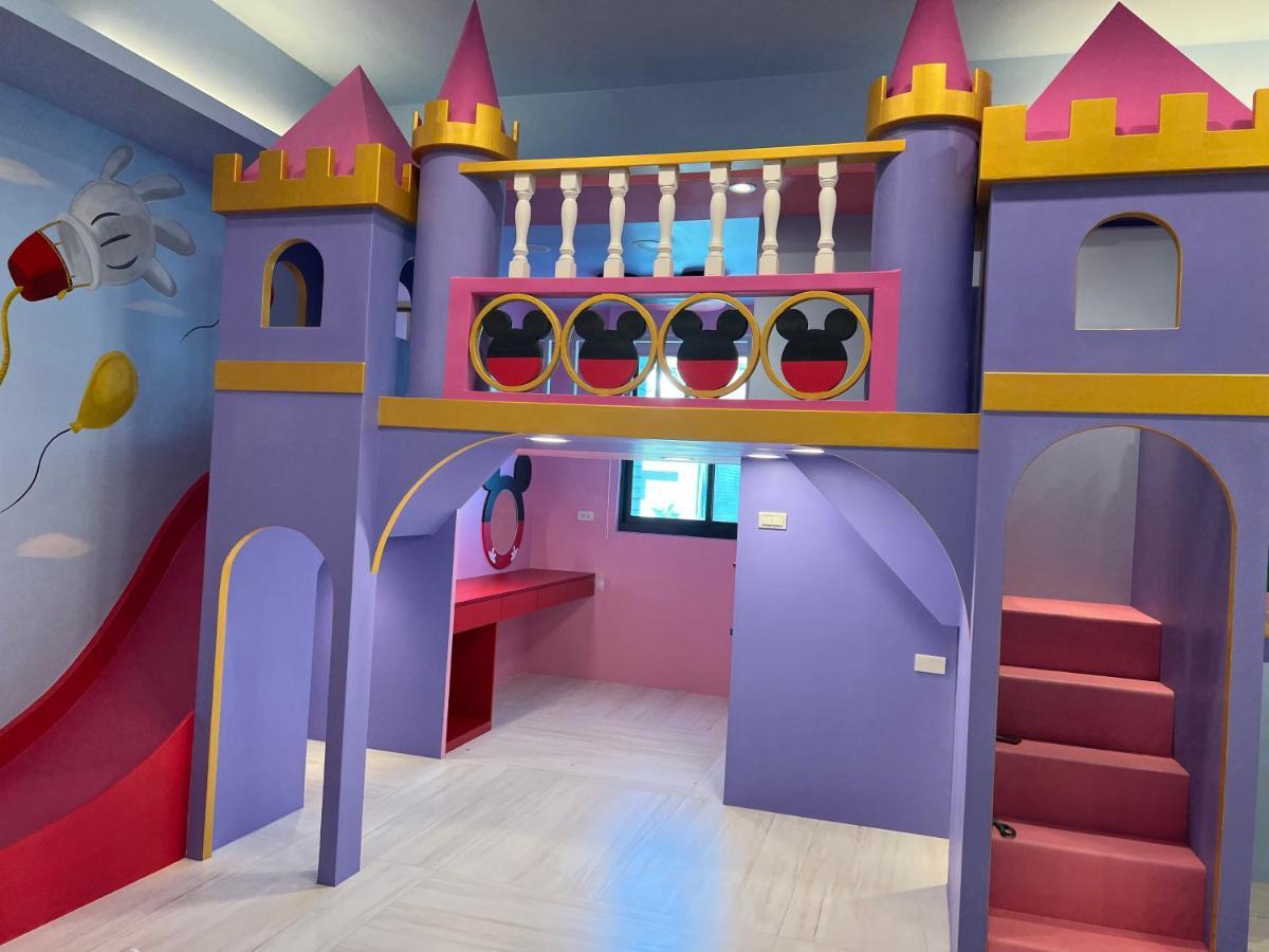 Fun Holiday Family Hostel Tainan Eksteriør bilde