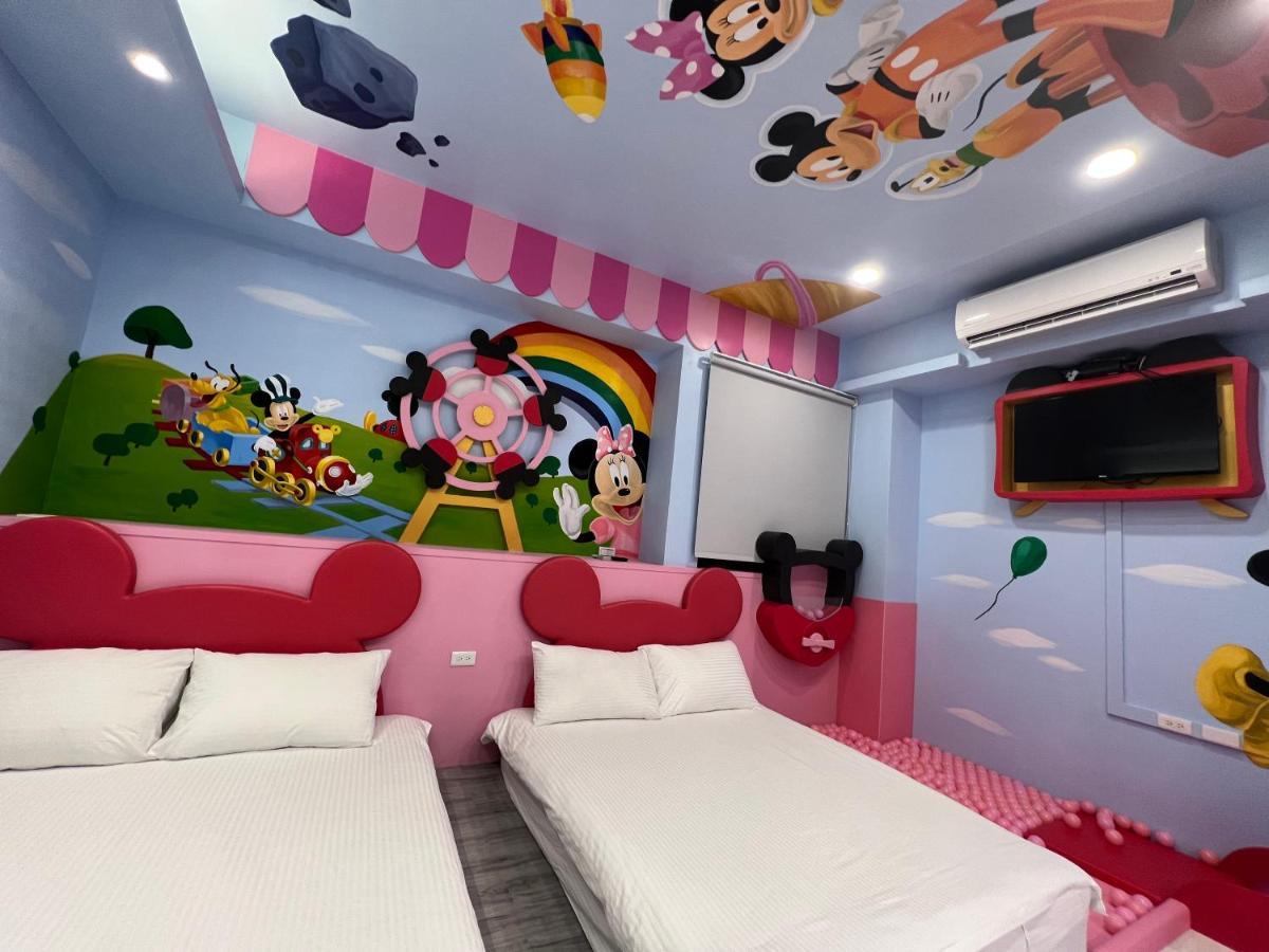 Fun Holiday Family Hostel Tainan Eksteriør bilde