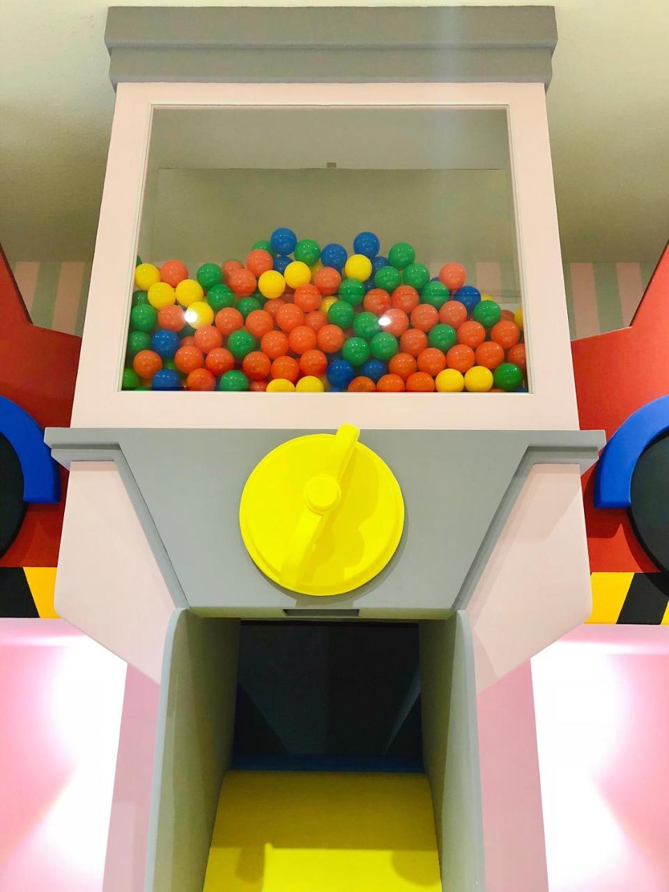 Fun Holiday Family Hostel Tainan Eksteriør bilde